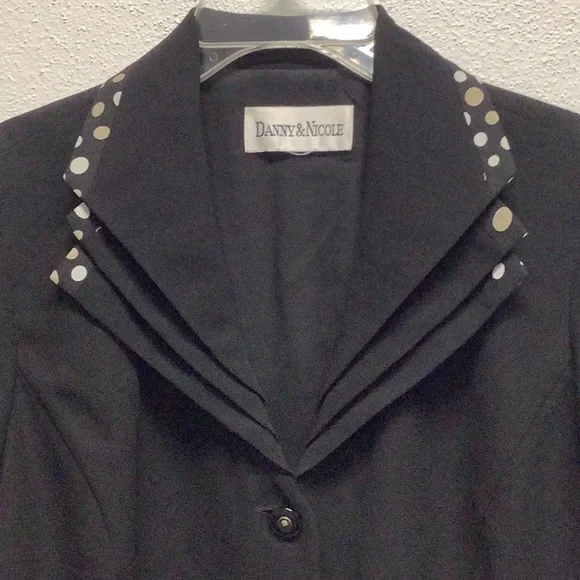 Danny & Nicole Skirt Set - Picture 3 of 9